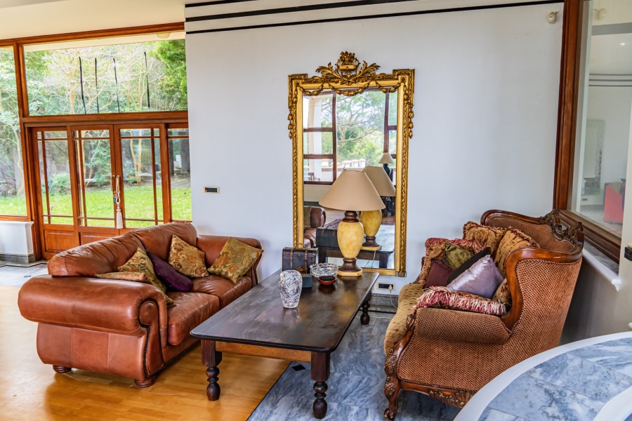 10 Bedroom Property for Sale in Bishopscourt Western Cape